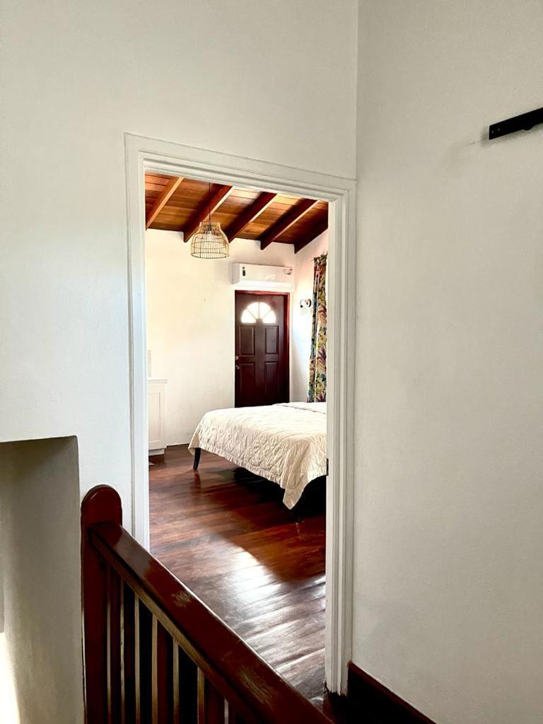 Blr Beach Villas Christ Church Exterior photo
